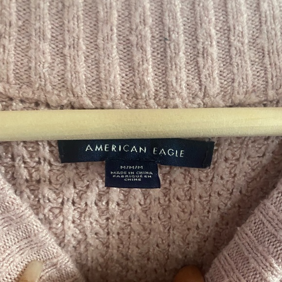 A crew-neck American Eagle sweater - Picture 3 of 4
